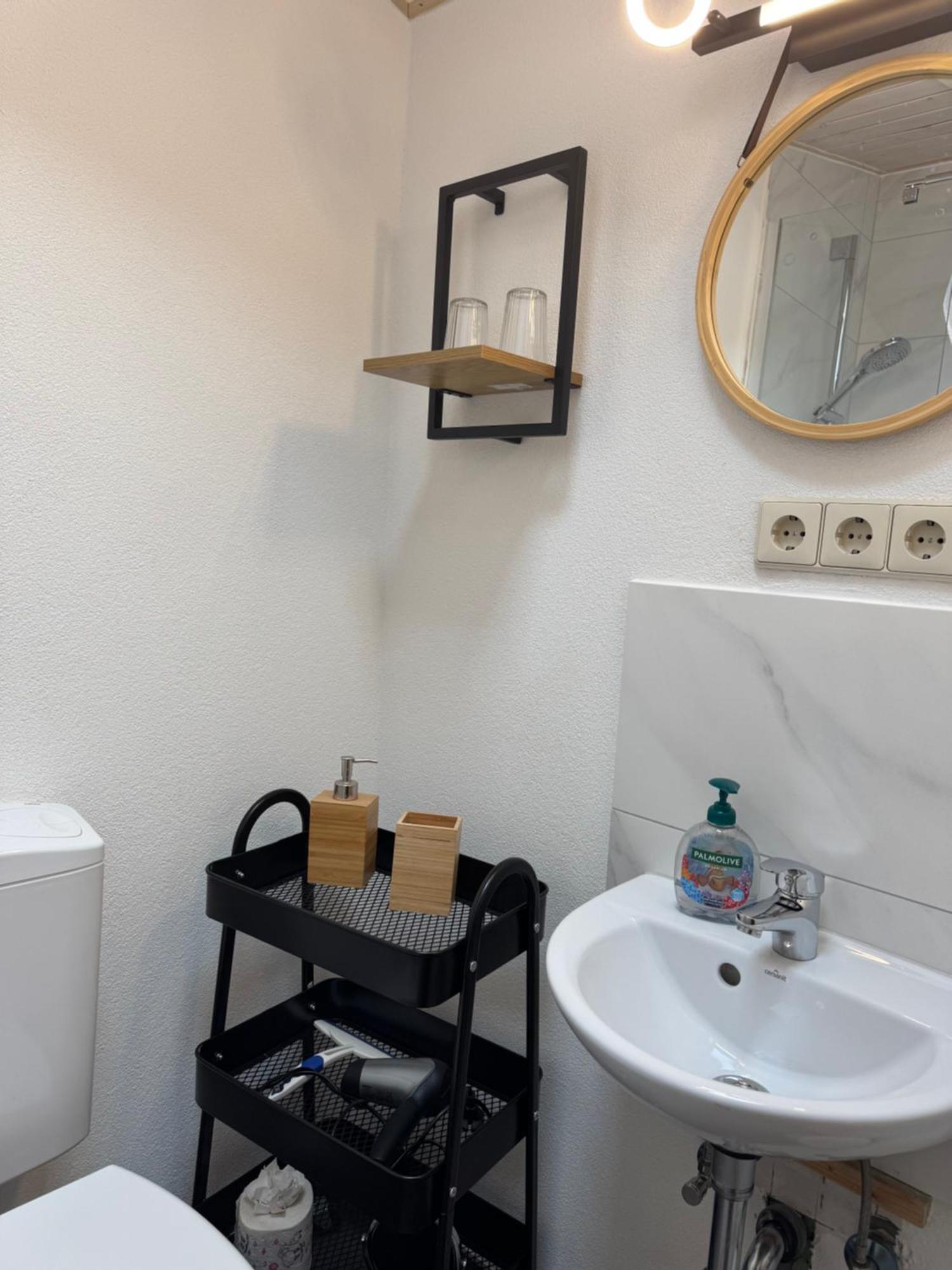 Eleven Apartments روست المظهر الخارجي الصورة